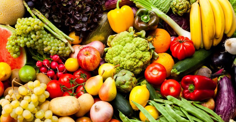 أسعار الخضروات والفاكهة والأسماك اليوم الجمعة