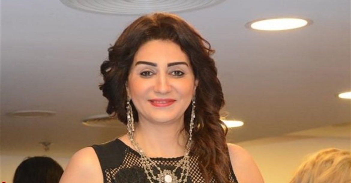 وفاء عامر