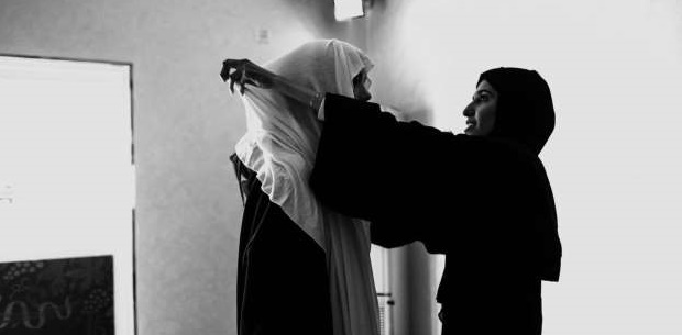 بالصور| دوا ليبا ترتدي الحجاب بعد حفلها في أبو ظبي