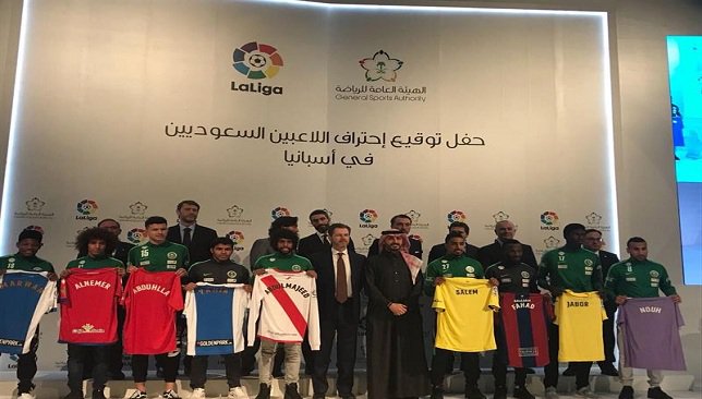 أزمة للاعبين السعوديين بالدوري الإسباني