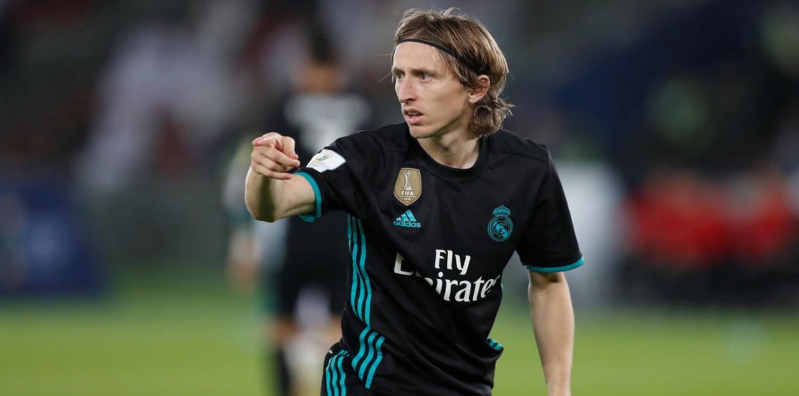 مودريتش يحضر مفاجأة مدوية لرئيس ريال مدريد