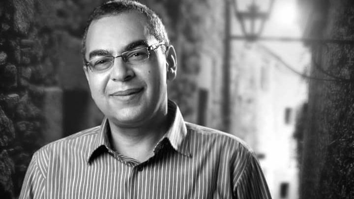 كيف تنبأ الكاتب الراحل أحمد خالد توفيق بيوم وفاته