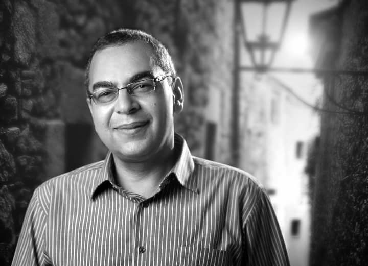 كيف تنبأ الكاتب الراحل أحمد خالد توفيق بيوم وفاته