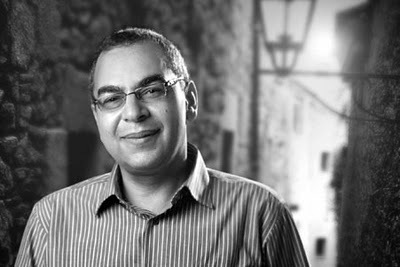 وفاة الكاتب أحمد خالد توفيق