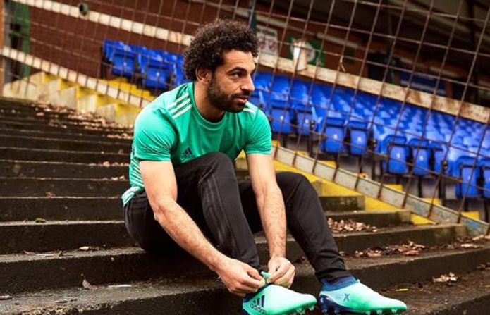 محمد صلاح يفشل في التنكر في عطلته الصيفية