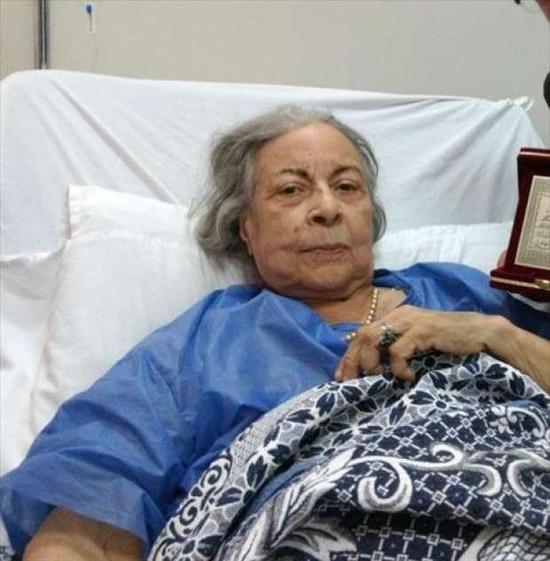 أول صورة لآمال فريد بعد تدهور حالتها الصحية