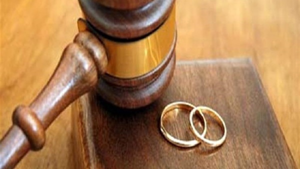زوجة تطلب الخلع أمام محكمة الأسرة: «جوزي بيعاشر موكلاته جنسيًا بدل أتعاب القضايا»