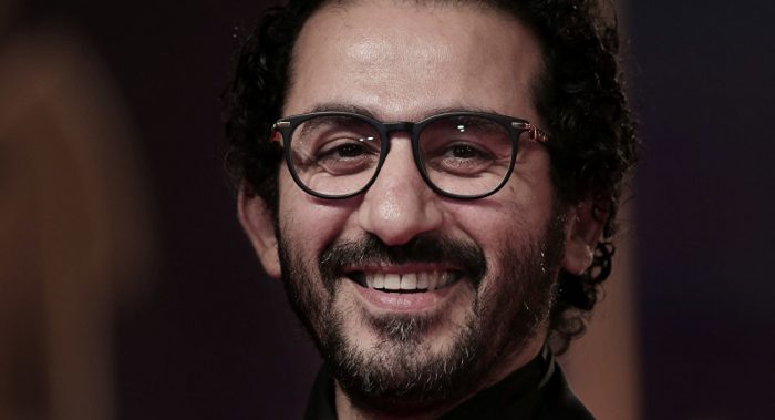 شاهد.. ماذا قال أحمد حلمى عن صورته برفقة شقيقة بـ "إنستجرام"