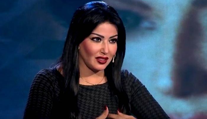 سمية الخشاب : "انفصلت عن أحمد عشان ضربني اكتر من مرة" ..فيديو