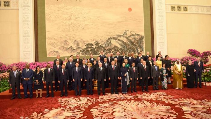 الرئيس السيسي يشارك في مأدبة عشاء رسمية أقامها الرئيس الصيني