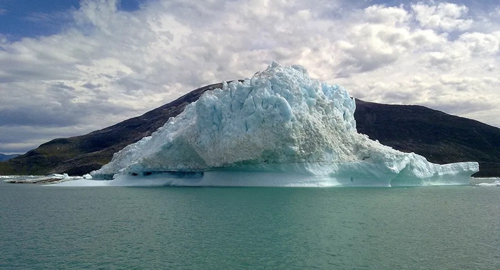 أكبر جبل جليدي يبدأ في الذوبان السريع