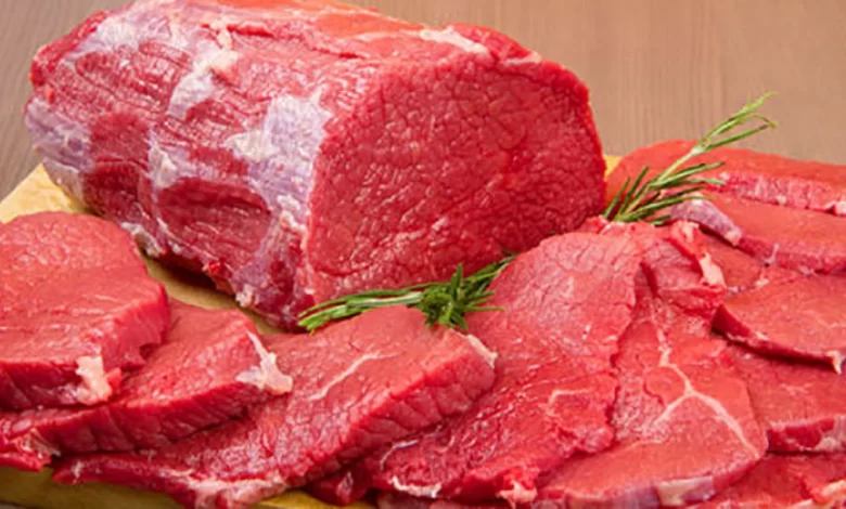 مدينة أوروبية تحظر إعلانات اللحوم