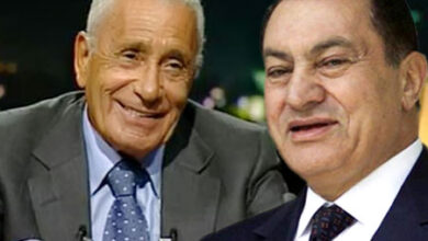 قصة اللقاء الأول بين الرئيس مبارك وهيكل