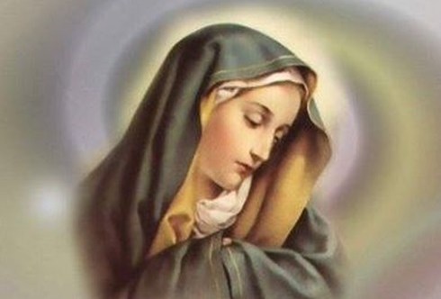 السيدة مريم المقدسة