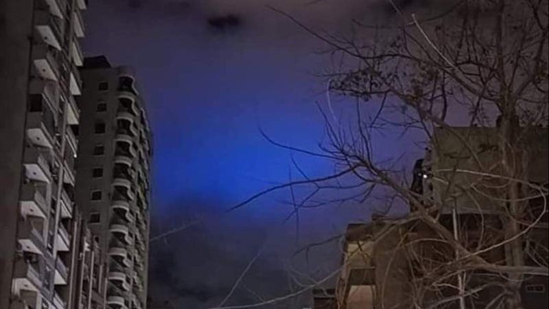 اللون الأزرق الذي ظهر في السماء بعد زلزال تركيا