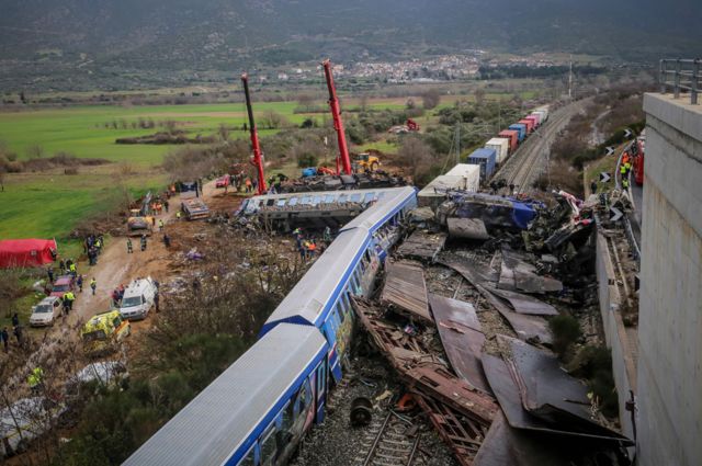 حادث السكة الحديدة باليونان