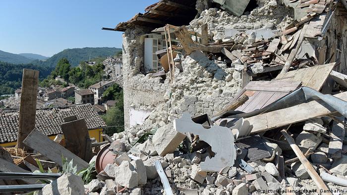 زلزال ضخم يضرب إيطاليا