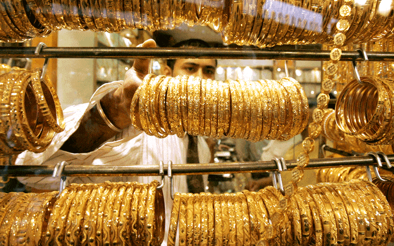 ماذا يحدث في سوق الذهب