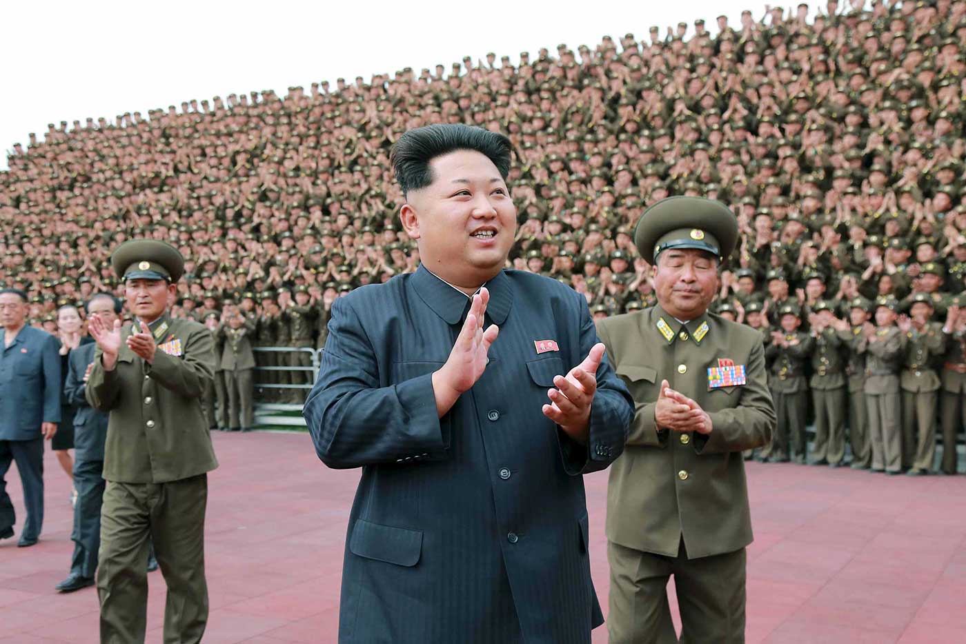 سر حقن الذهب التي ترافق كيم زعيم كوريا الشمالية