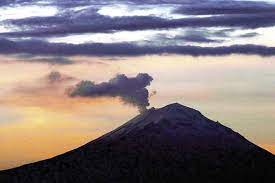بركان بوبو يحجب عين الشمس