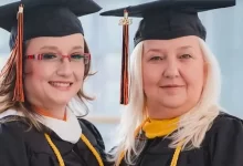 أم سورية وابنتها يتخرجان في نفس العام من جامعة أمريكية