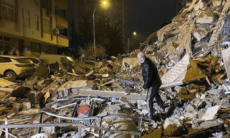 زلزال ضخم يضرب تركيا