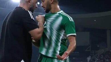 السبب الحقيقي وراء غضب مدرب الجزائر من بن رحمة