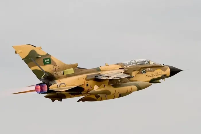 سقوط إحدى طائرات القوات الجوية الملكية السعودية العسكرية