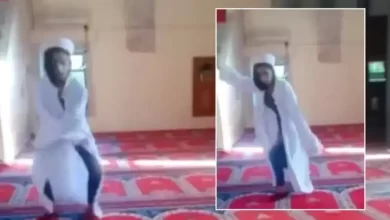 فتاة ترقص بمسجد مالاطيا