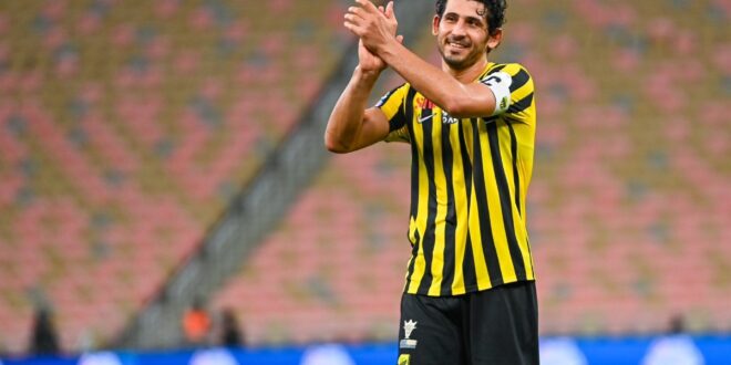 الأهلي يتغلب على بيراميدز ويعلن تعاقده مع لاعب جديد وعرض مغري لنادي روسي لضم بديل معلول وردة فعل مثيرة من الخطيب على مفاوضات الزمالك مع حجازي