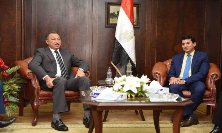 كواليس صادمة تتكشف: هل يمنح الدوري لبيراميدز؟ الخطيب يهدد بضربة موجعة لاتحاد الكرة وهاني أبو ريدة