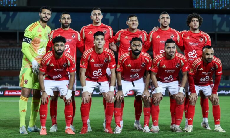 أزمة النادي الأهلي: نجم يهدد بالرحيل و12 مستند للجنة الأولمبية ورفض قرارات الرابطة حول مباراة القمة