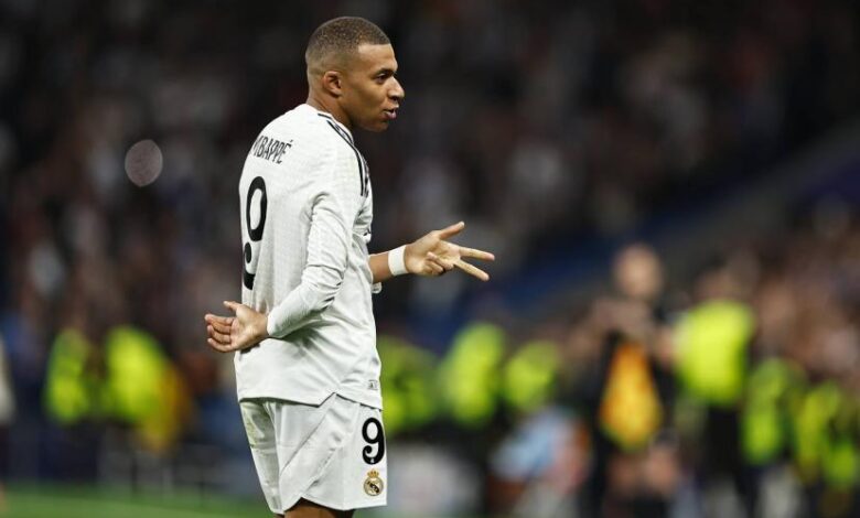 كيليان مبابي يقطع علاقته أحد زملائه في هجوم مدريد بسبب سمعته السيئة