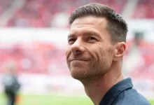 موهبة ريال مدريد يتخذ قرارًا بالرحيل رغم تمسك ألونسو به