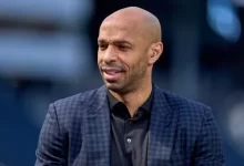 طلب ناري من هنري لبيريز: تعاقدوا مع هذا اللاعب فورًا قبل أن يخطفه برشلونة