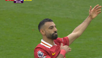 محمد صلاح يسجل التعادل ضد كريستال بالاس ويتوج بأفضل هداف وأفضل صانع ألعاب