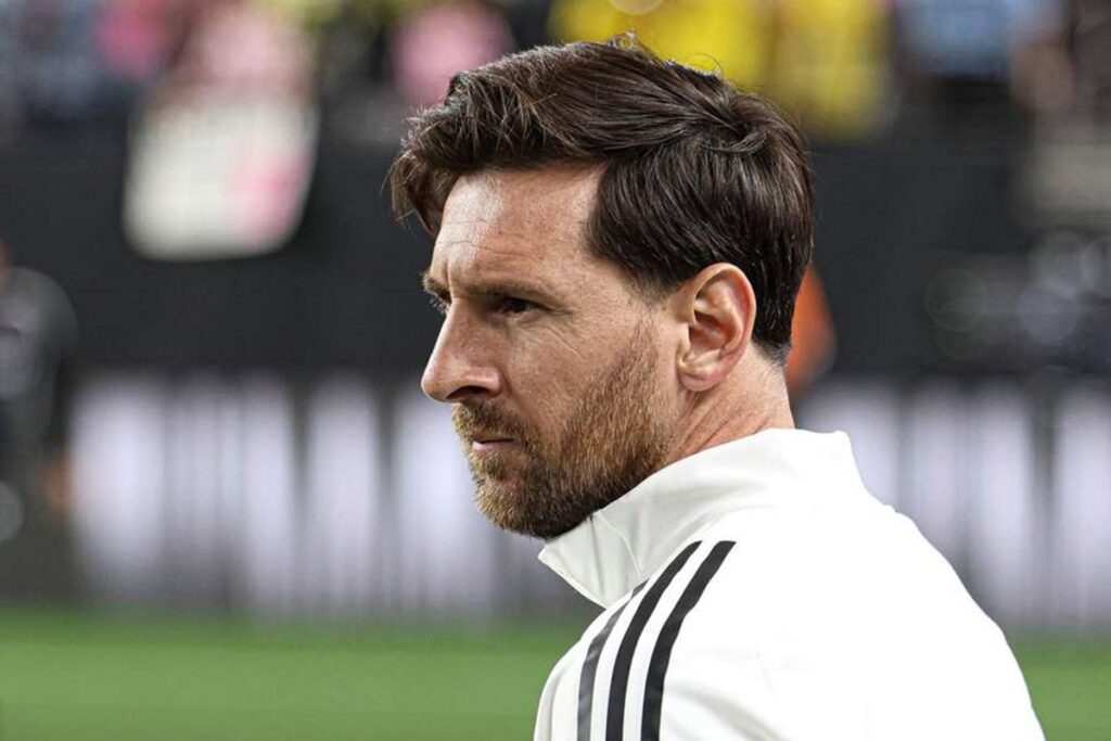 ميسي يُفجّرها بعد الكلاسيكو: نجم بديل في برشلونة "غيّر كل حاجة" ويستحق التجديد فورًا