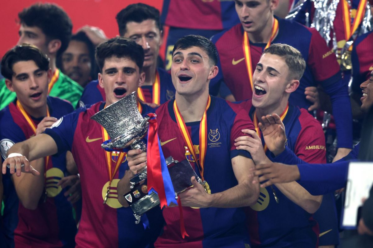 ثلاثي برشلونة مهدد بالغياب عن الكلاسيكو إذا حصل على إنذار أمام بلد الوليد