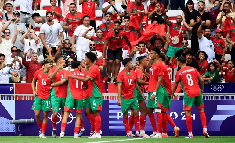 برشلونة يُشعل سوق الانتقالات بملاحقة نجمي المغرب