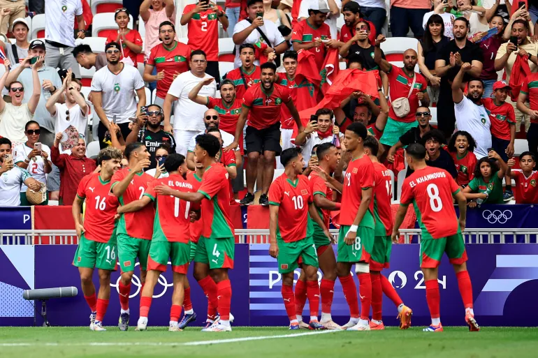 برشلونة يُشعل سوق الانتقالات بملاحقة نجمي المغرب