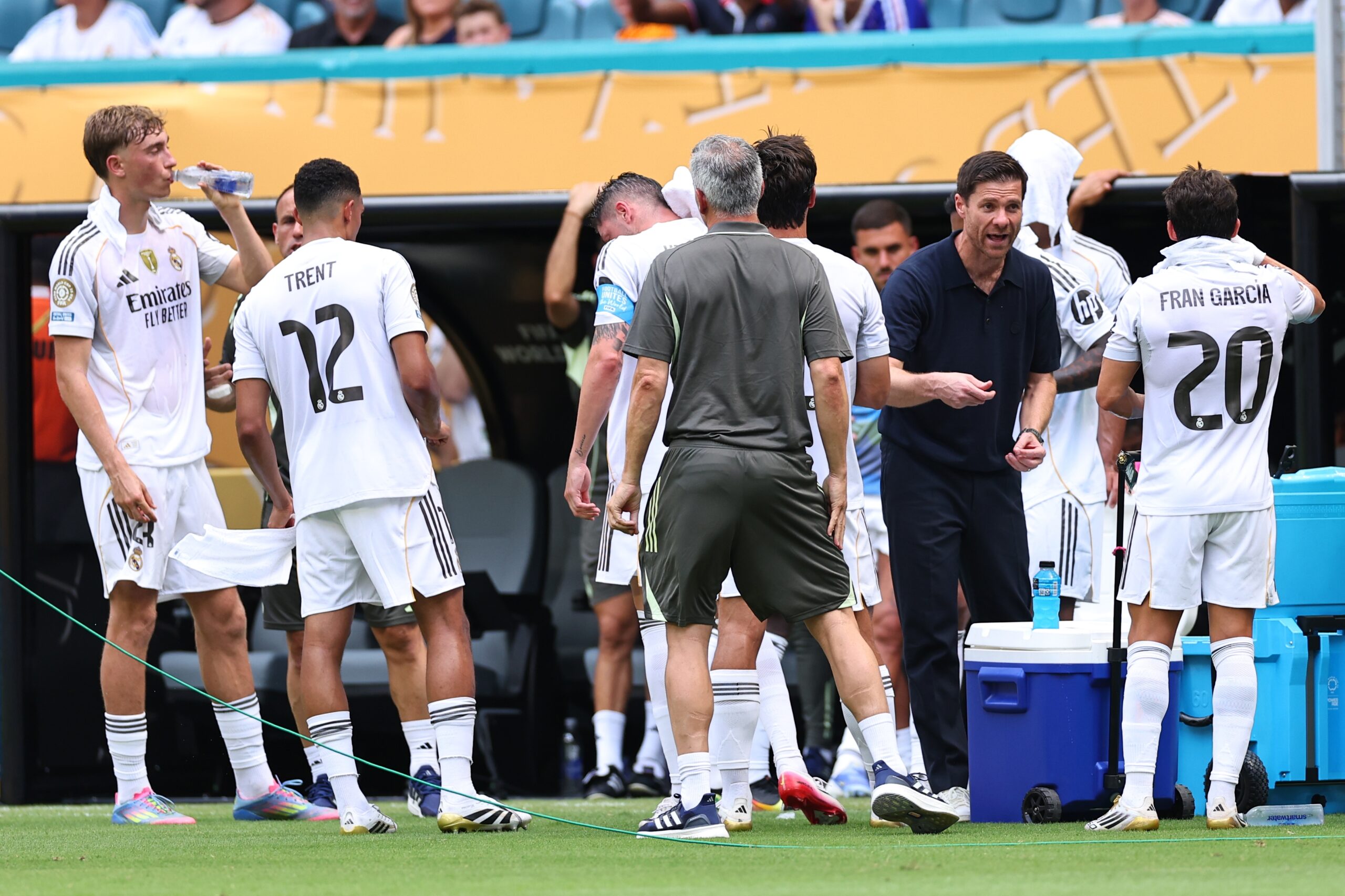 3 أخطاء من عهد أنشيلوتي يطالب تشابي ألونسو بتصحيحها في ريال مدريد