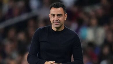 مفاجأة مدوية: نادٍ جديد يستهدف أسطورة برشلونة تشافي هيرنانديز للعودة للتدريب