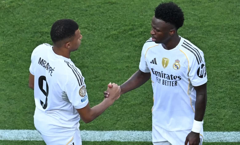 ألونسو يربك حسابات ريال مدريد.. قرار مفاجئ بشأن مبابي وفينيسيوس وبيريز يوافق فورًا