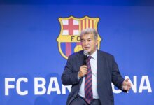 صدمة في برشلونة .. لابورتا يودّع أقرب رجاله ويغادر مع كريستيانو رونالدو