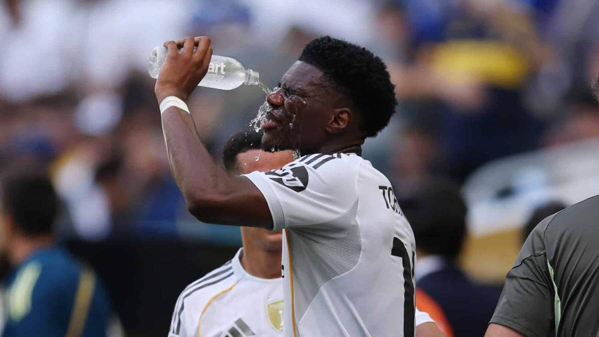 تشواميني يقلب خطة ريال مدريد: لا حاجة لزوبيميندي وصفقة 65 مليون منتظرة