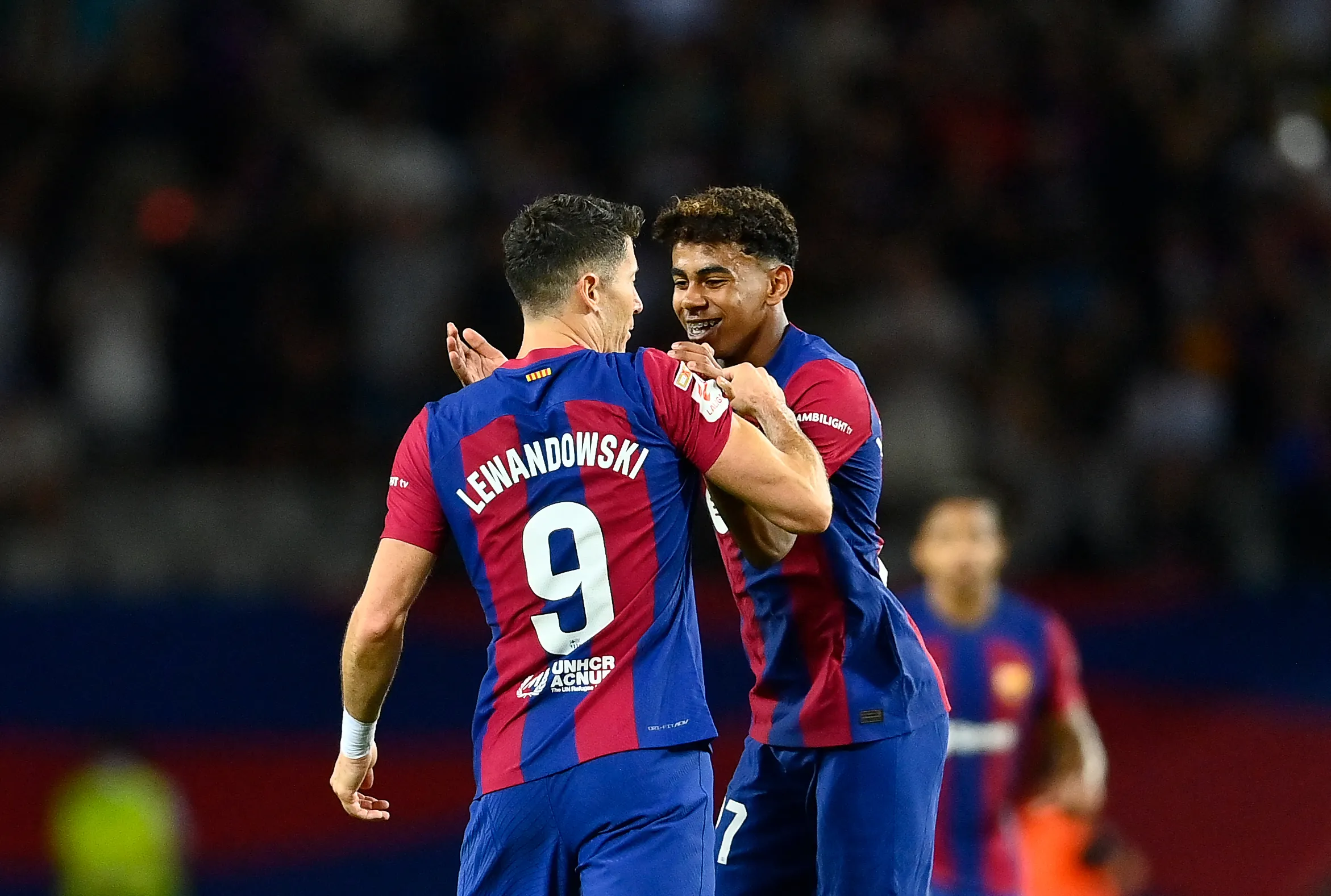 أزمة صامتة داخل برشلونة.. لاعب يبتعد عن الأضواء إثر قطيعة مع زملائه البارزين