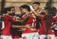 أزمة جديدة.. بيراميدز يقترب من حسم اتفاقه مع نجم الأهلي وإدارة القلعة الحمراء غاضبة