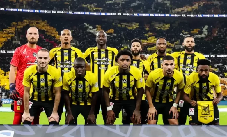 صفقة هجومية ضخمة تلوح في الأفق.. الاتحاد يضع عينه على لاعب برشلونة