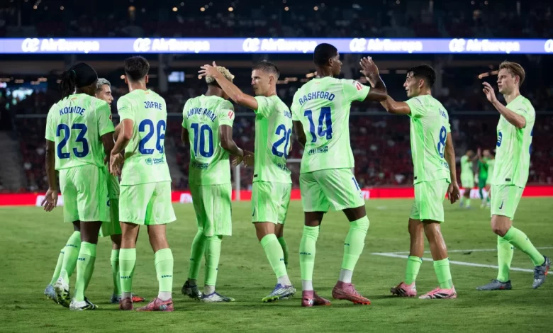 بعد تألقه مع البارسا.. جوكر برشلونة يعود لمنتخب بلاده بعد غياب طويل