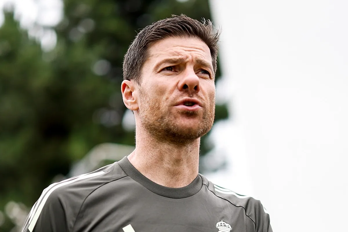 تشابي يُقصي نجم ريال مدريد مبكرًا: لن تكون معنا هذا الموسم